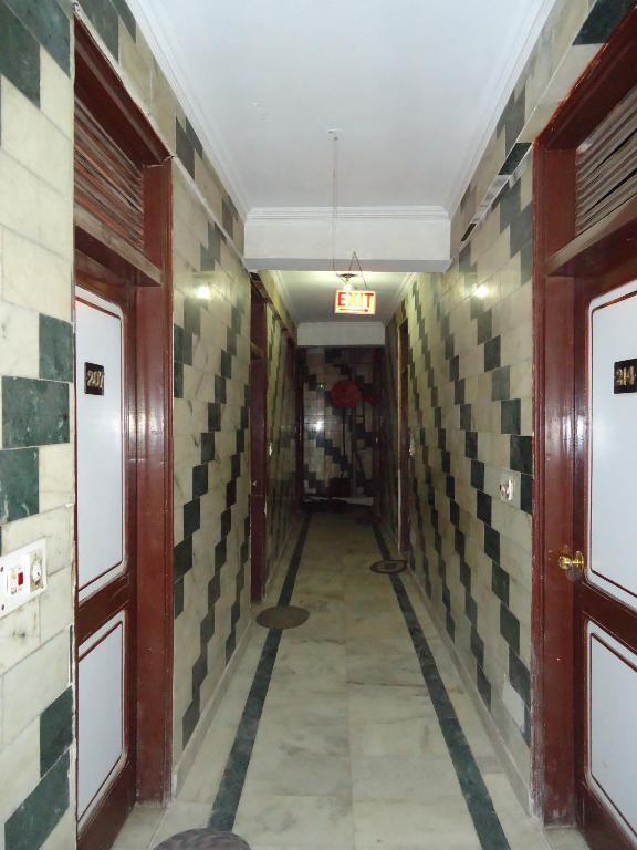 Sahara International Deluxe Hotel Új-Delhi Kültér fotó